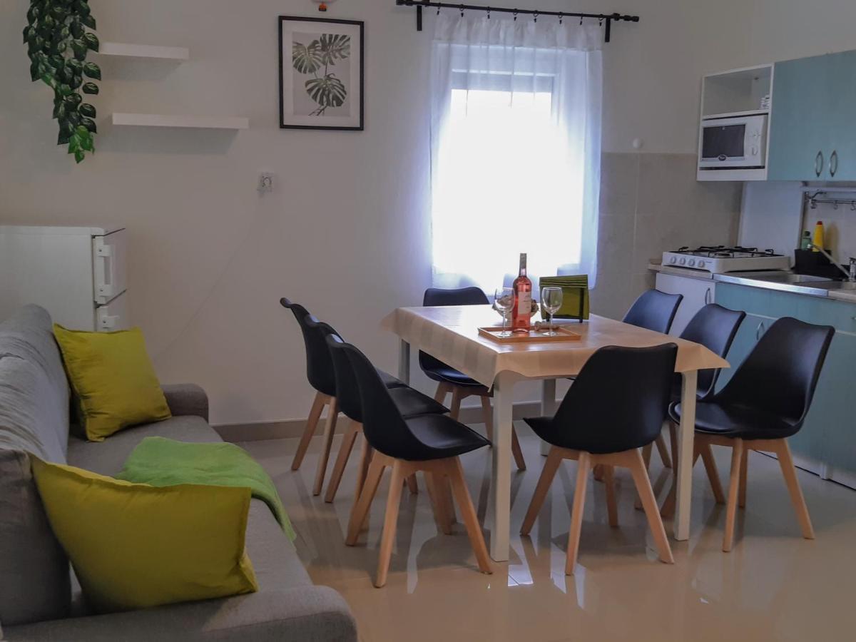 Holiday Home Balatonszarszo Εξωτερικό φωτογραφία