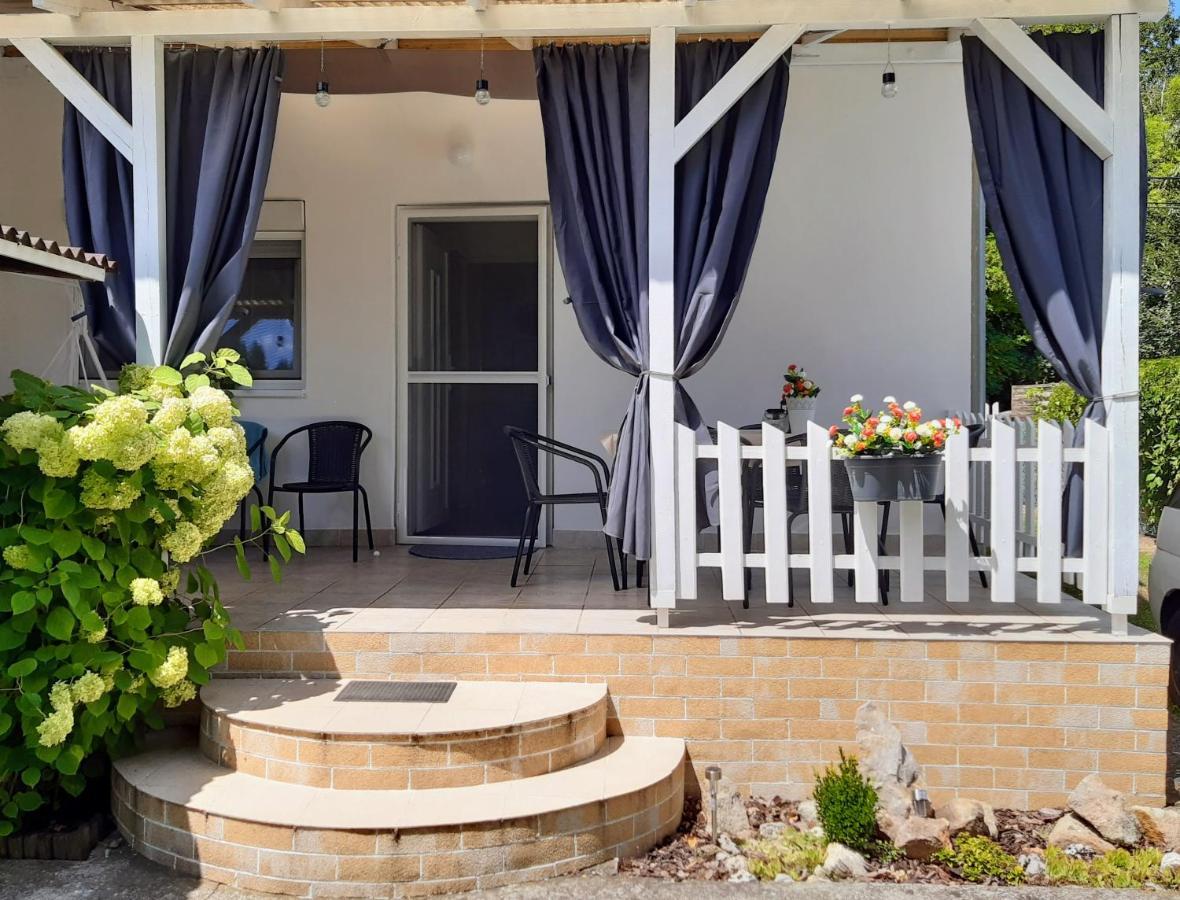 Holiday Home Balatonszarszo Εξωτερικό φωτογραφία